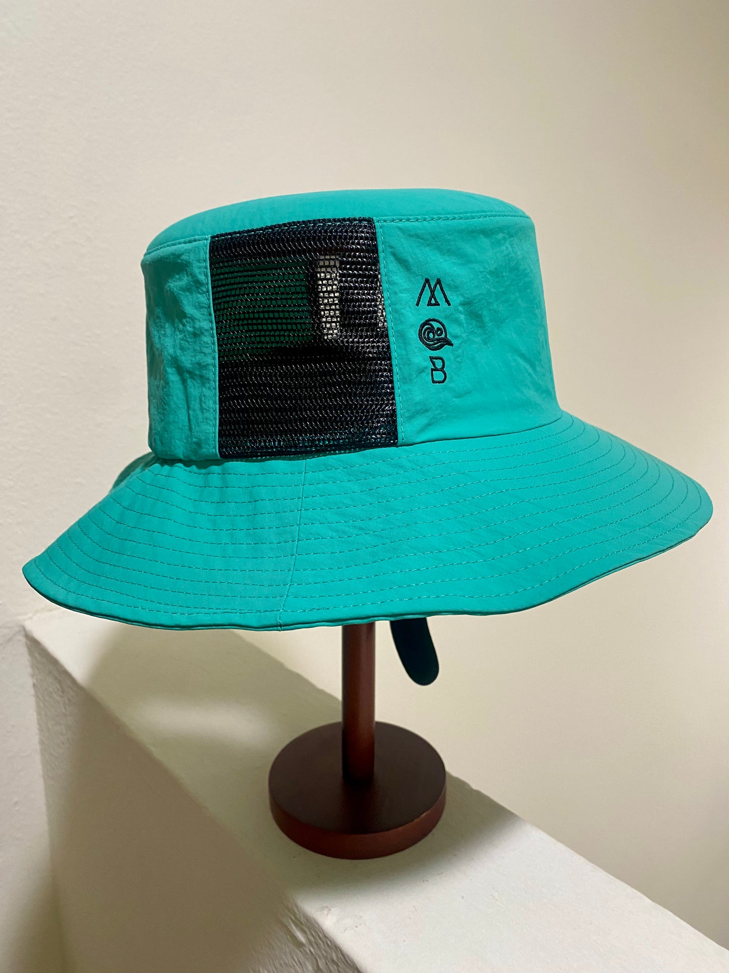 mob hat surfing